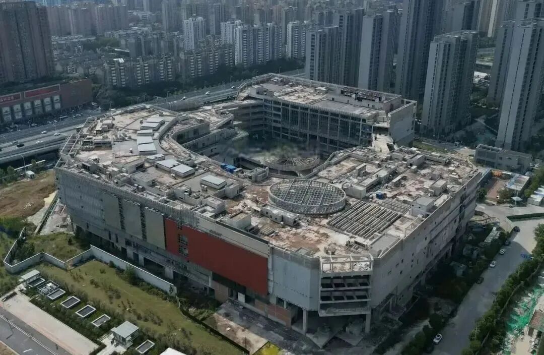 华润6.57亿接盘停工五年合肥苏宁广场，6月地产不良处置加速落地